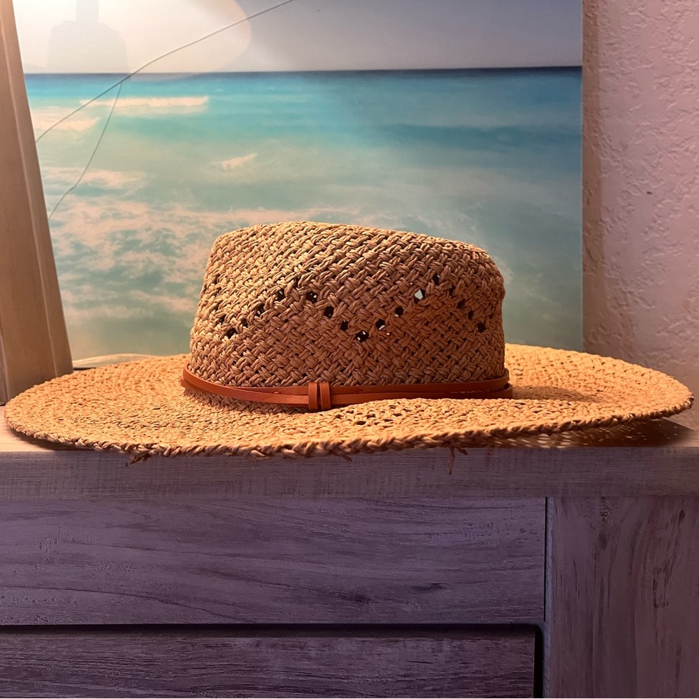 NWT Vici McKinley Woven Straw Hat - Light Tan - Picture 3 of 4